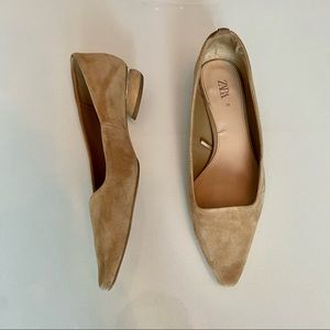 ZARA beige suede flats with wood heel